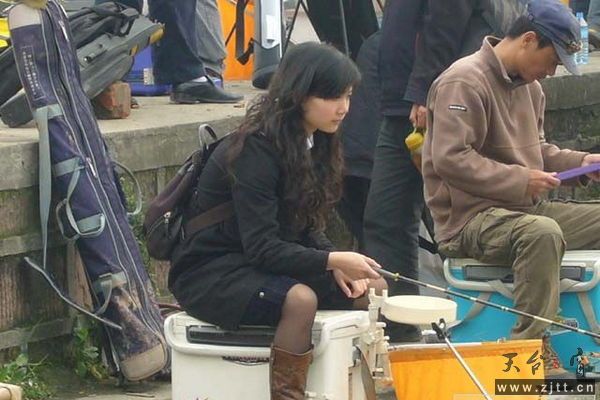 02.jpg
