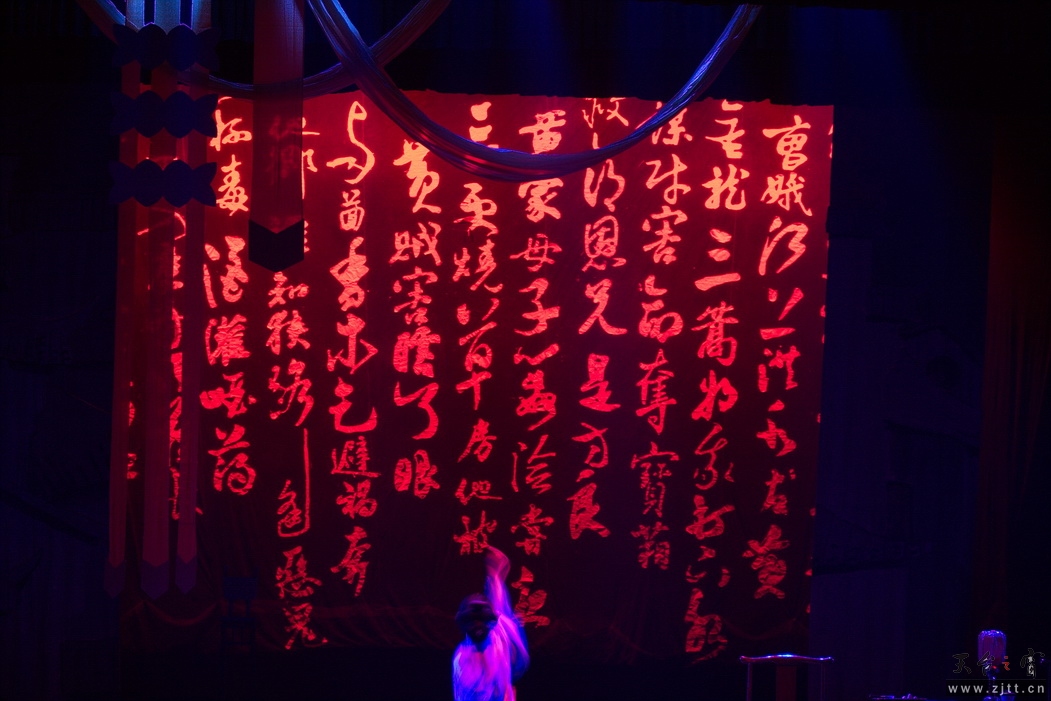 IMG_7585_缩小大小.jpg