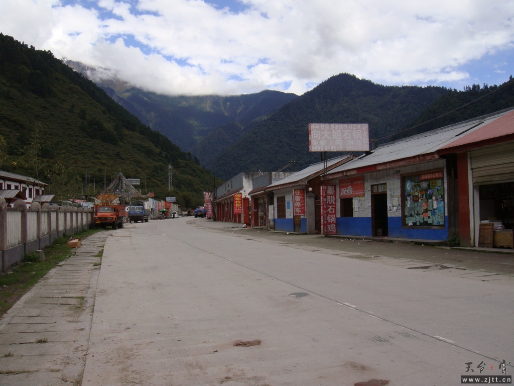 DSC02704.jpg