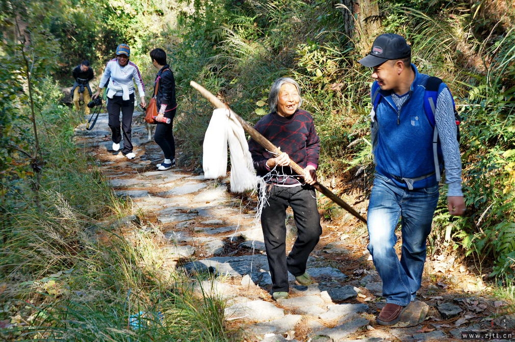 DSC01812_缩小大小.jpg