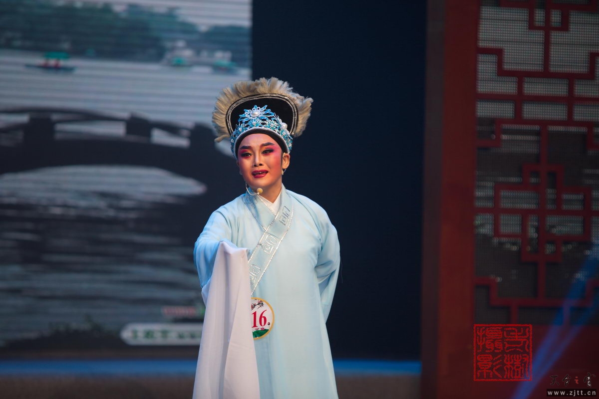 125A3384_调整大小 (2).jpg