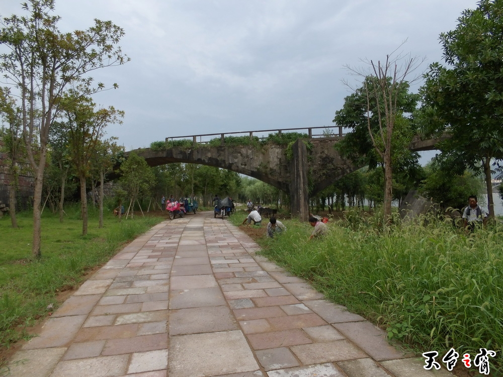 100_0208_调整大小.JPG