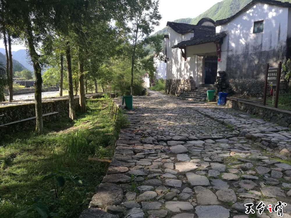 IMG_20161004_083132_调整大小.jpg