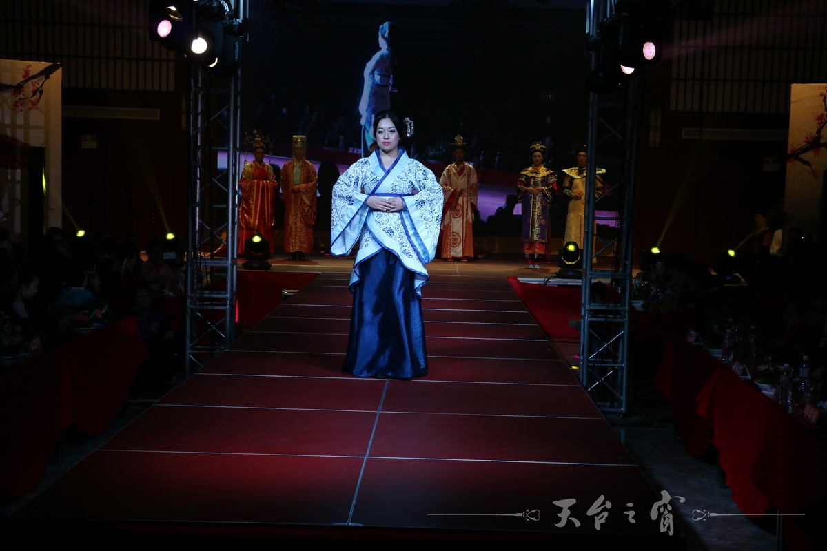 IMG_8737_调整大小.JPG