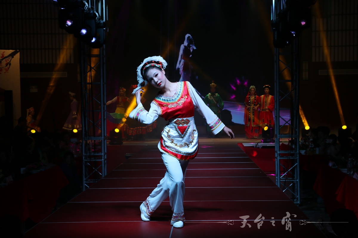IMG_8920_调整大小.JPG