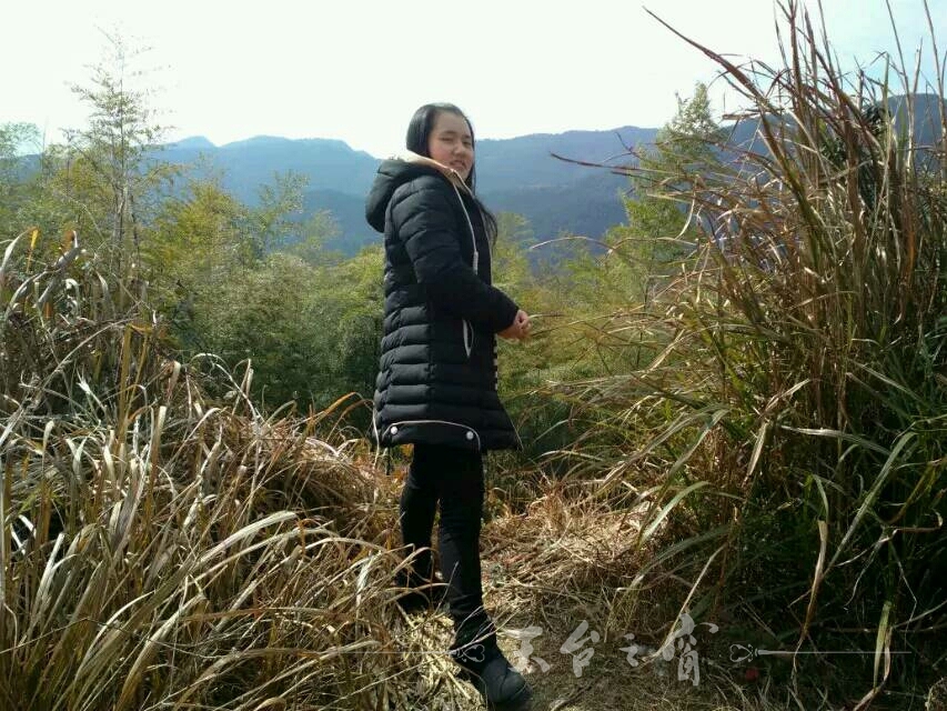 3yh7q477khIh.jpg