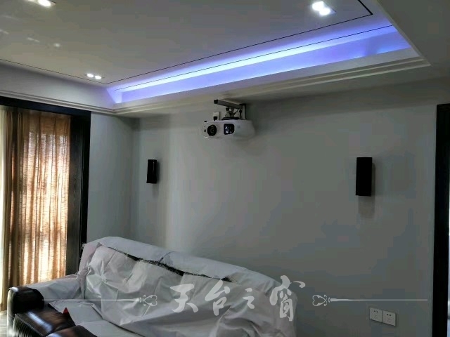 h7qP68yG695E.jpg