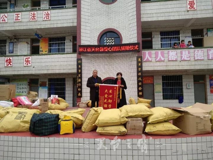 微信图片_20171128091351_副本.jpg