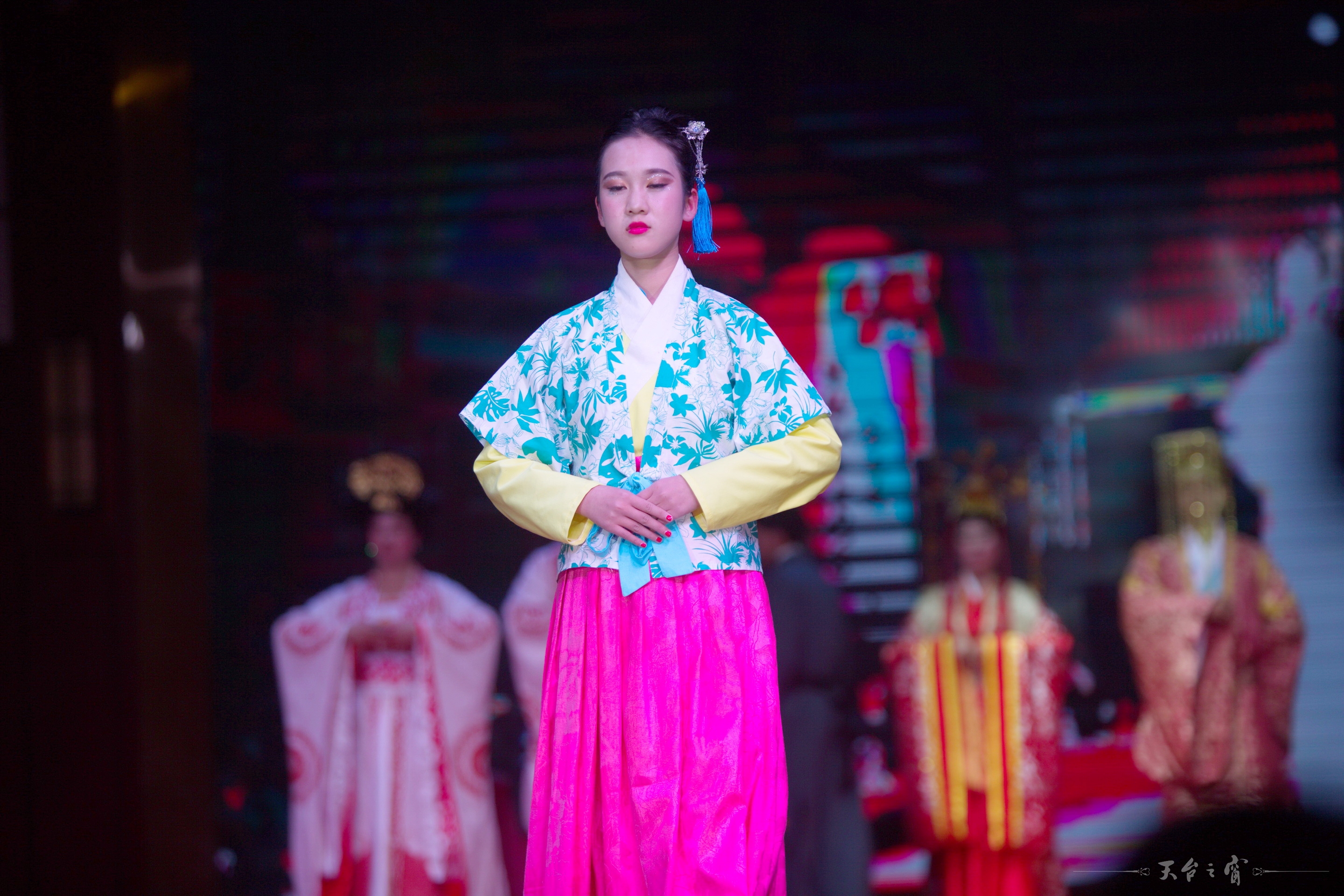 125A5785_调整大小_exposure.jpg