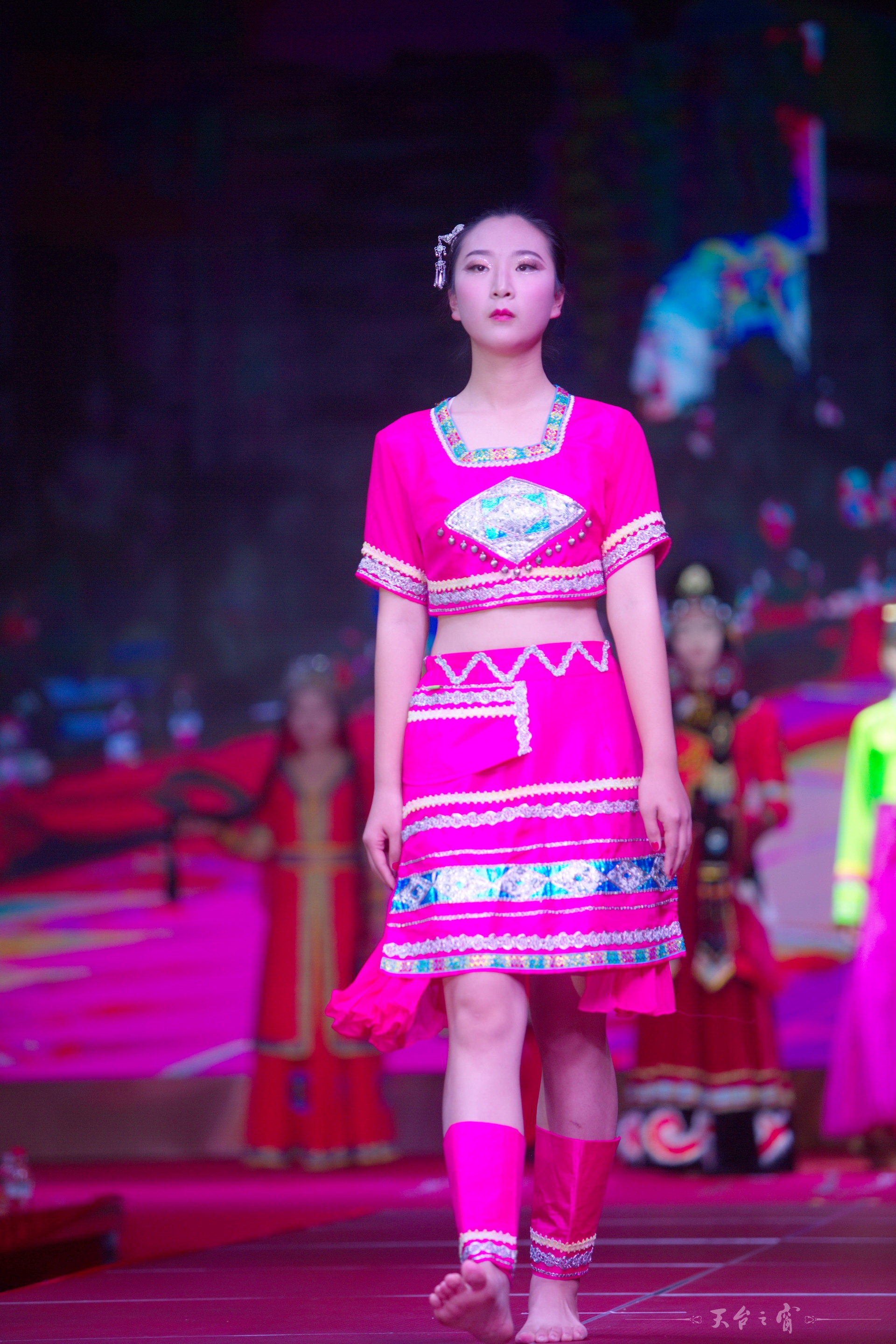 125A5854_调整大小_exposure.jpg