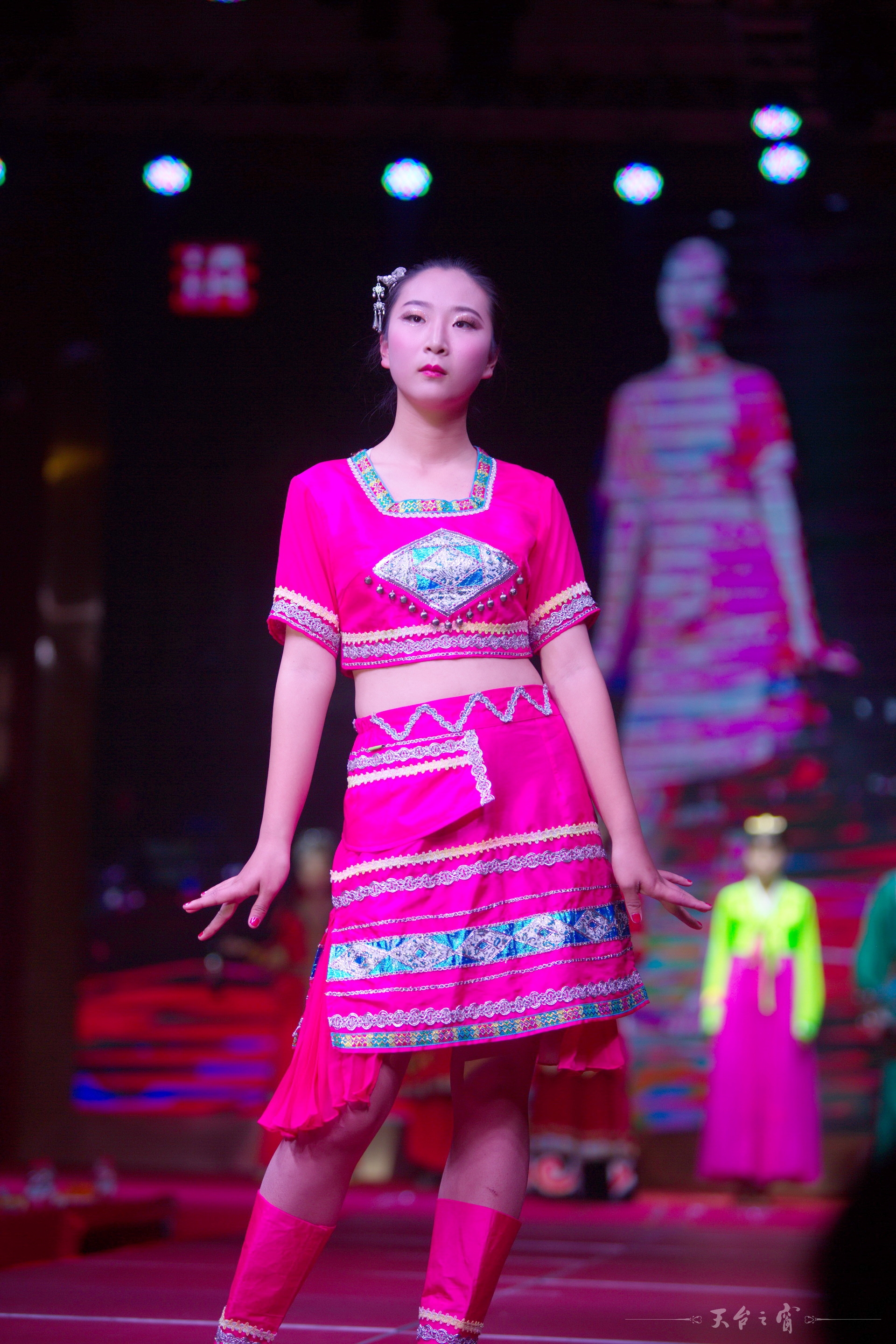125A5860_调整大小_exposure.jpg