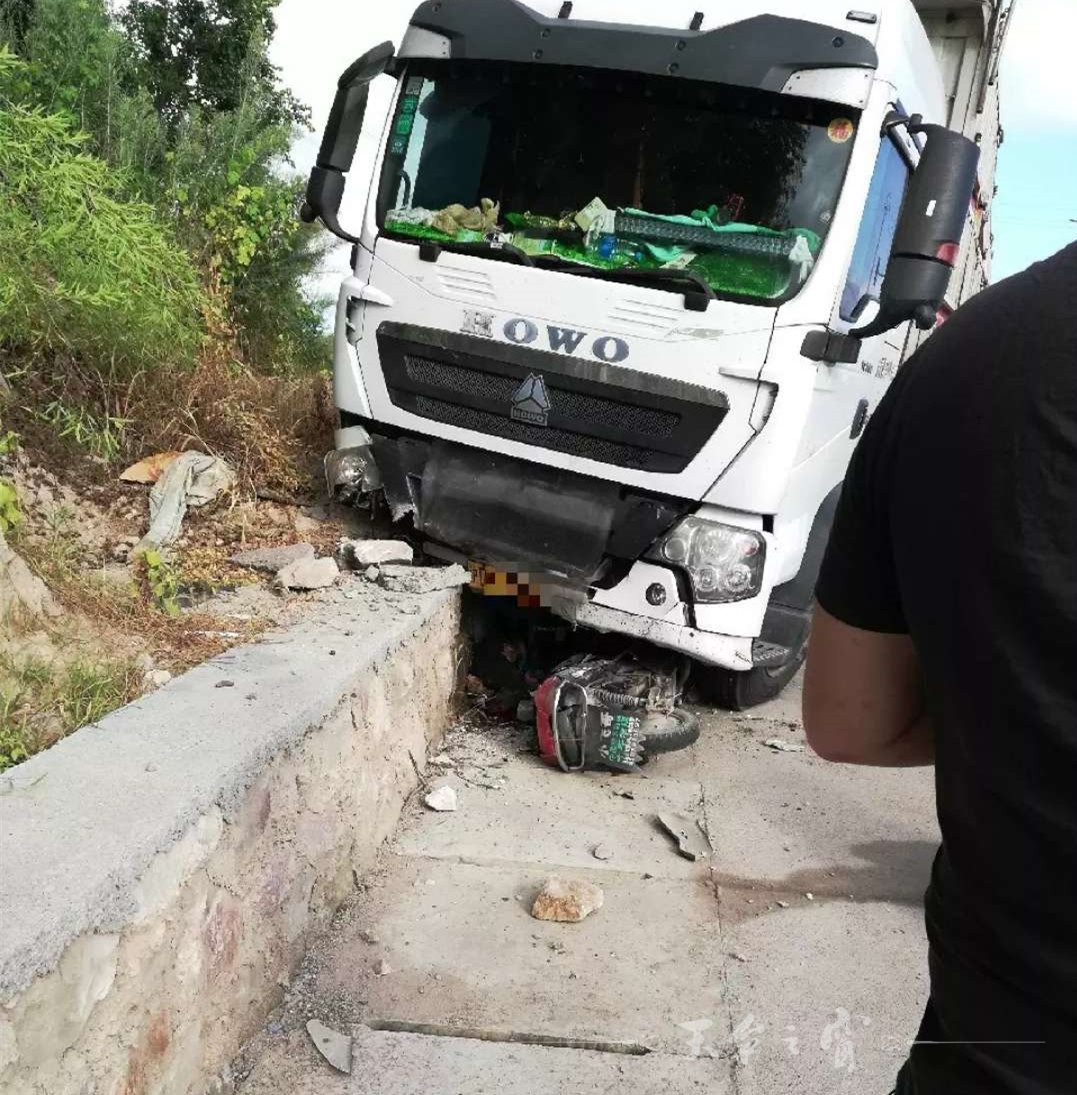 微信图片_20180717104152_副本.jpg