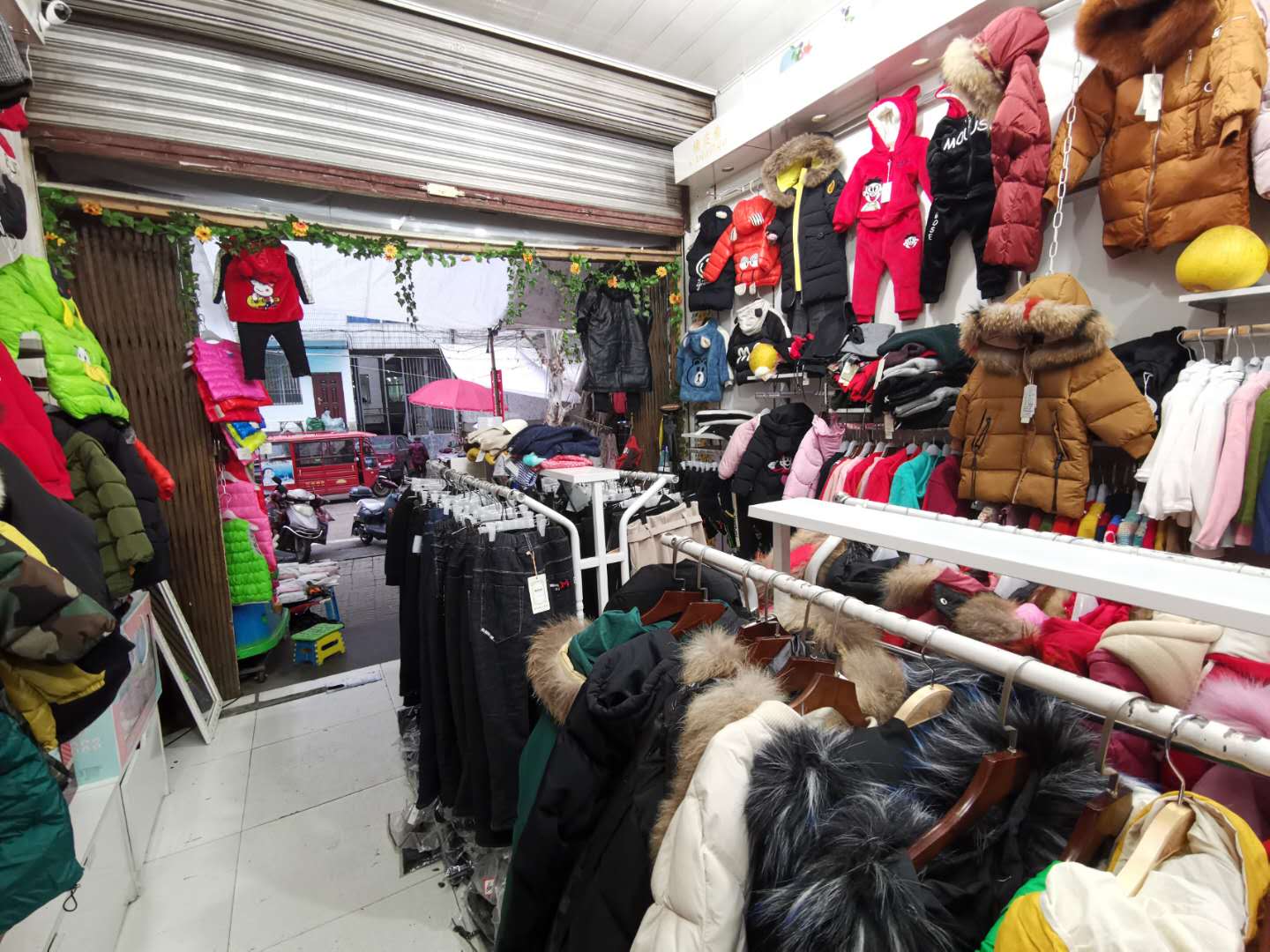 店内1