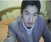 知道有人说我臭屁的,但我还是那么自恋.谁叫圣诞老人叫我一个人过圣诞啊.看来1月1日去天台也泡汤