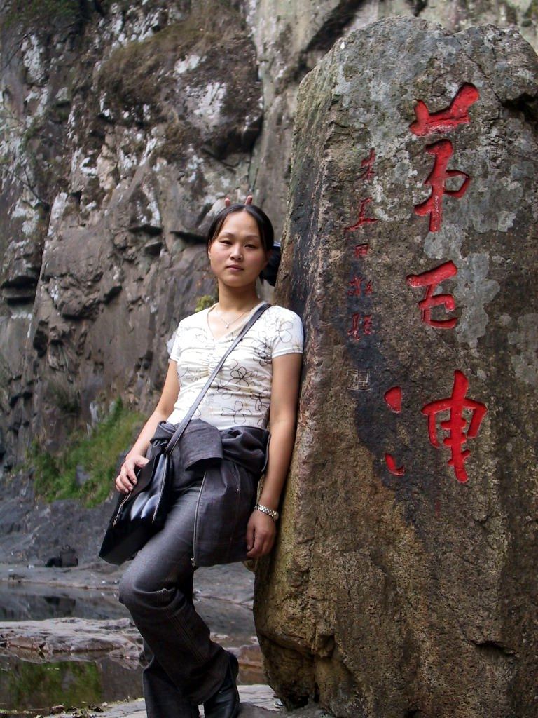 五一期间被人偷走数码相机 特此庆祝 发MMP