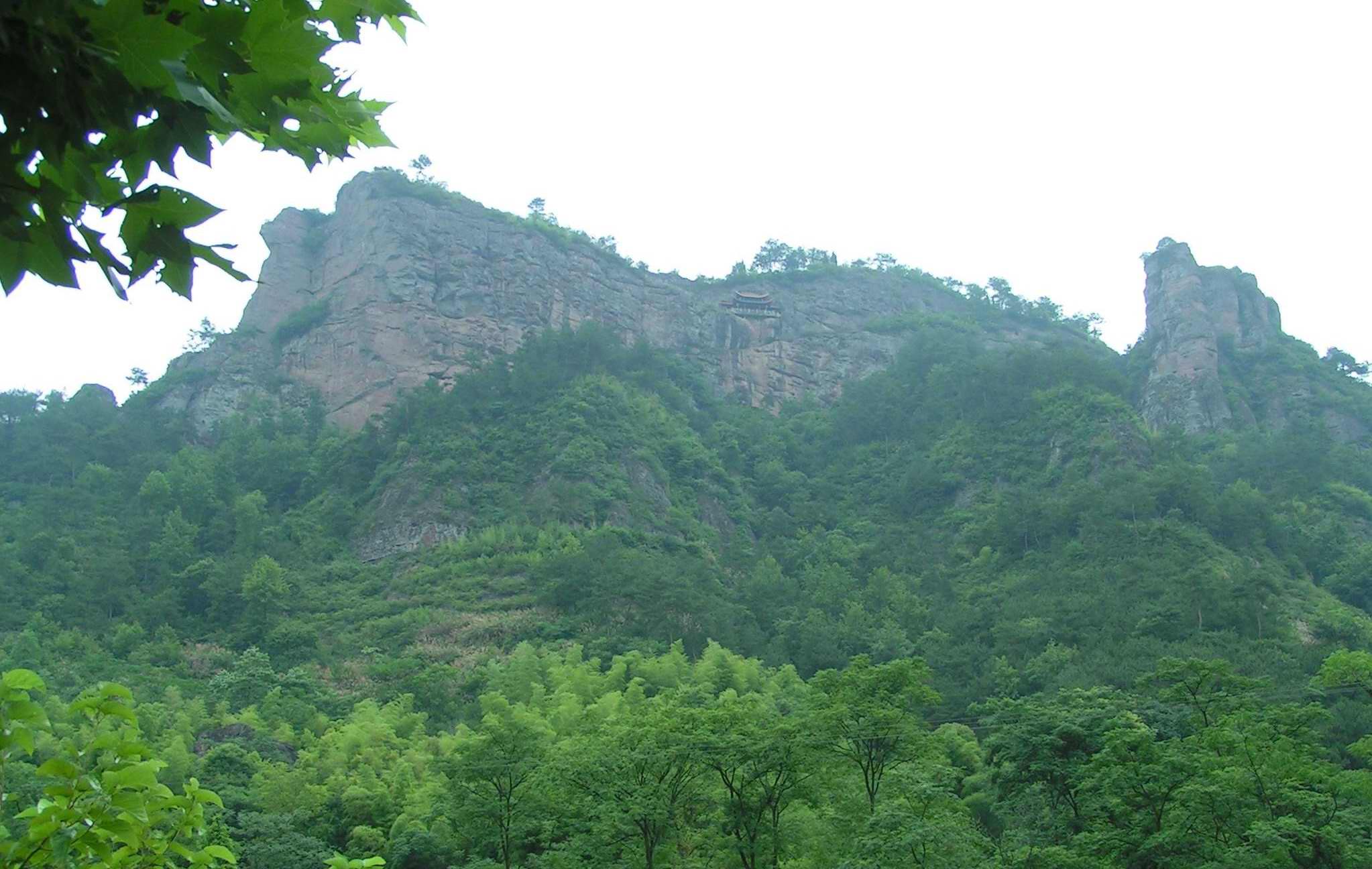 今天我前去新昌穿岩十九峄探路了.
