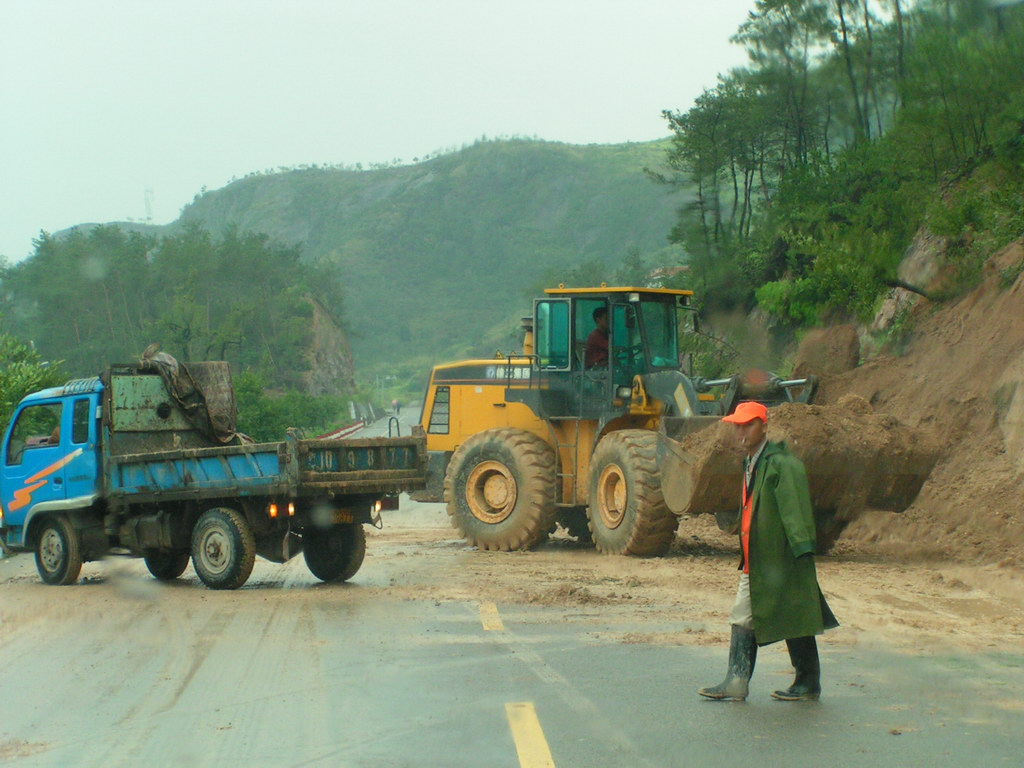 "云娜"过后.遍地遭殃.请看图片.