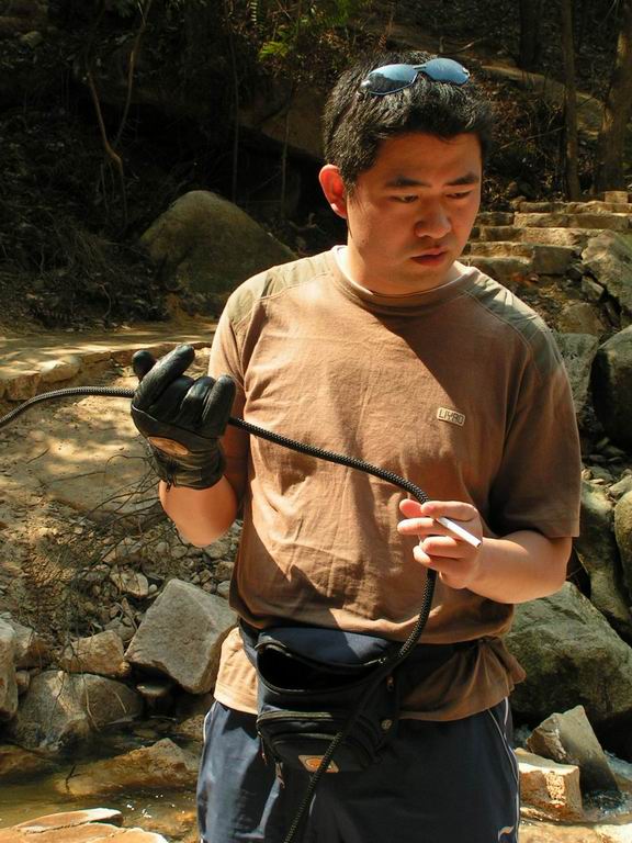 2005.4.9龙川峡岩降之人物版