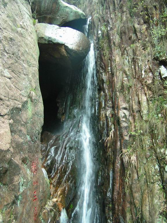 2005.4.9龙川峡岩降之风景版