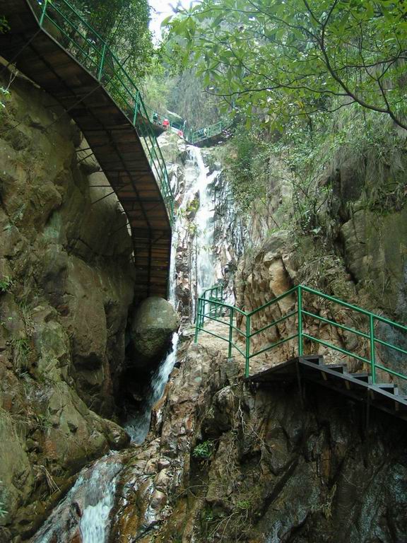2005.4.9龙川峡岩降之风景版