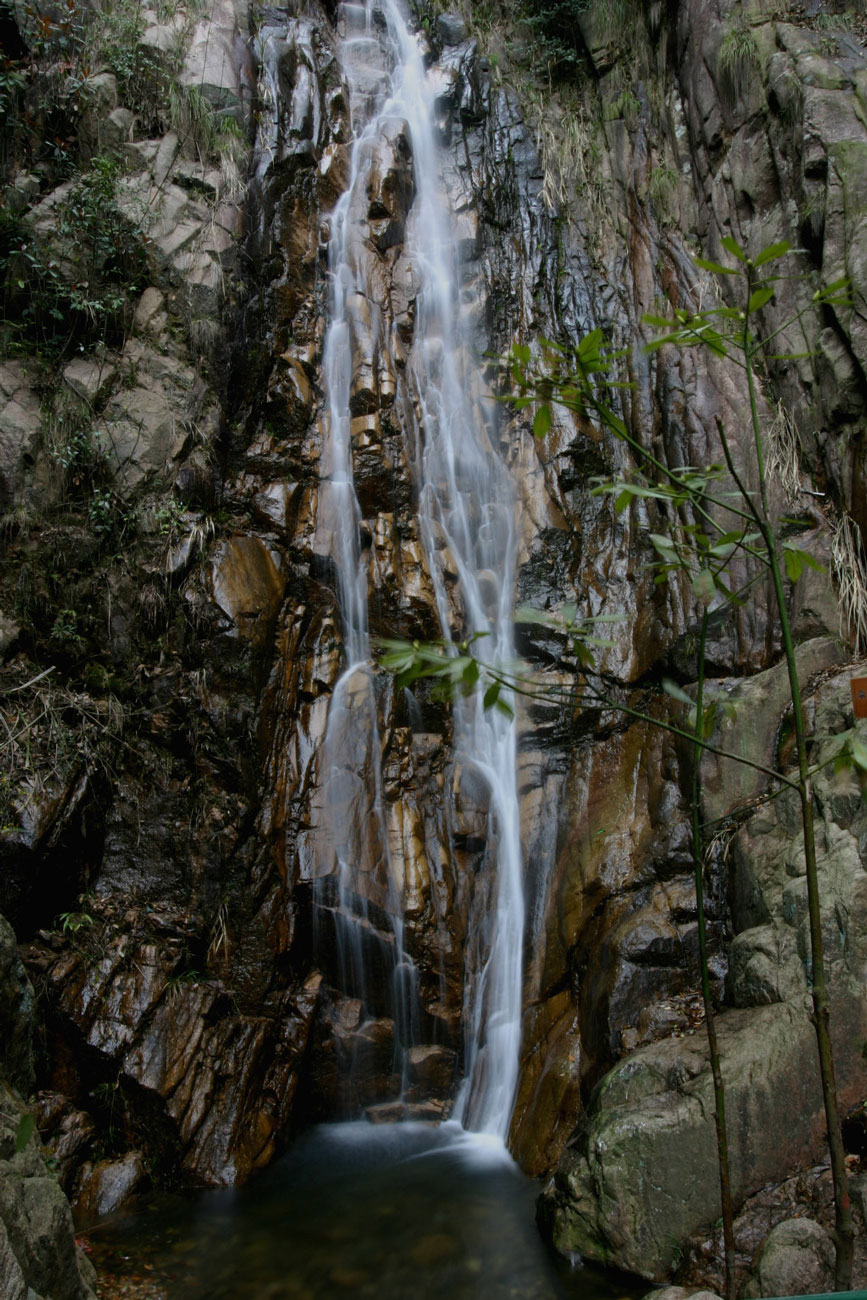 龙川峡的瀑布
