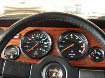 [转帖]Lamborghini LM002 1991