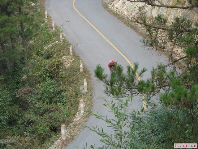 2006“乌药精”杯首届浙江“车迷节”天台山自行车爬坡赛.天台单车俱乐部荣获团体第四和个人第13