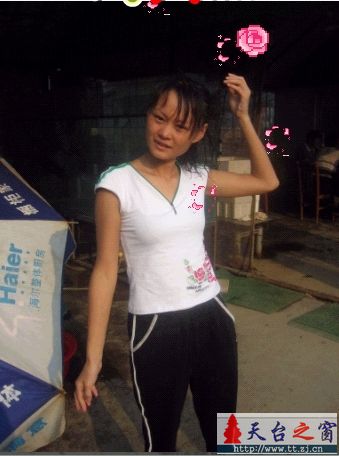 八月十五，和我女人在海边