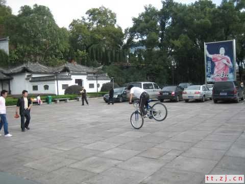 老样头的自行车特技表演专场PP