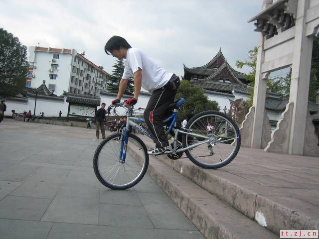 老样头的自行车特技表演专场PP