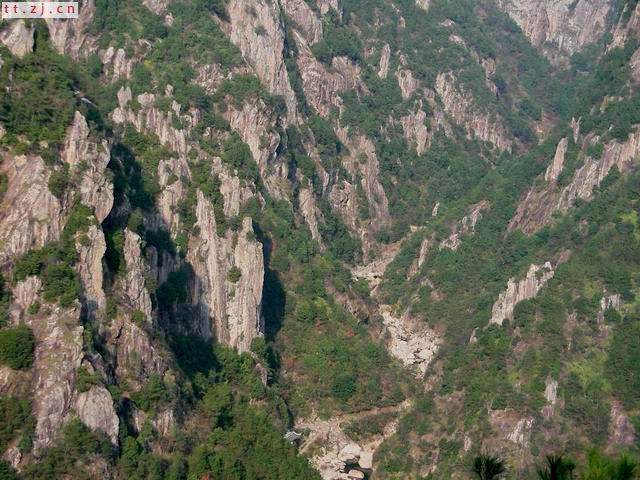 百丈坑全景