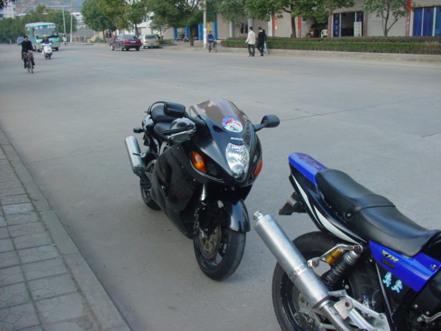 J04qJWBq.jpg