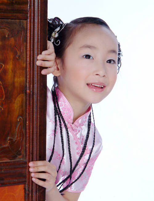 家有小女初长成（可爱的果果．．欢迎跟贴）