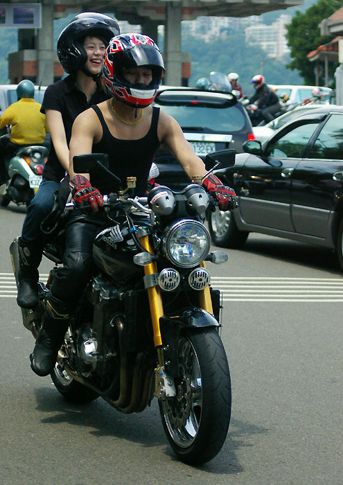 HONDA CB1300!!!口水哦！！！