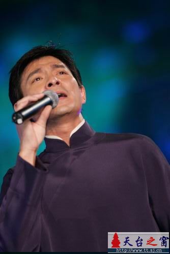 大家不妨敞开心扉说出自己的梦钟情人！