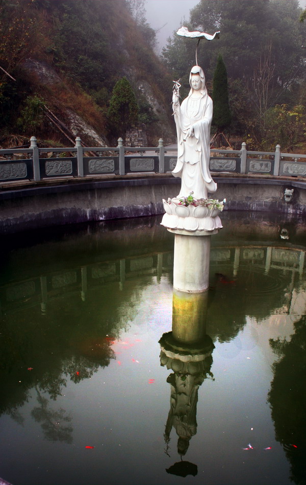 明岩古寺
