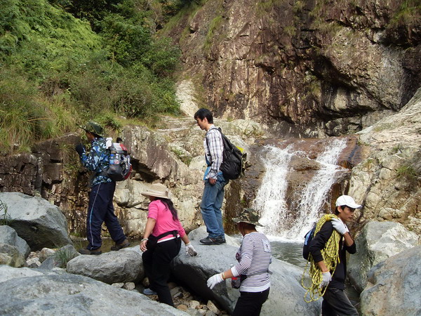 穿越九龙潭  会师苍山顶