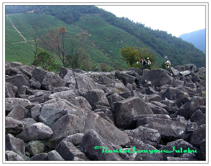 穿越九龙潭  会师苍山顶