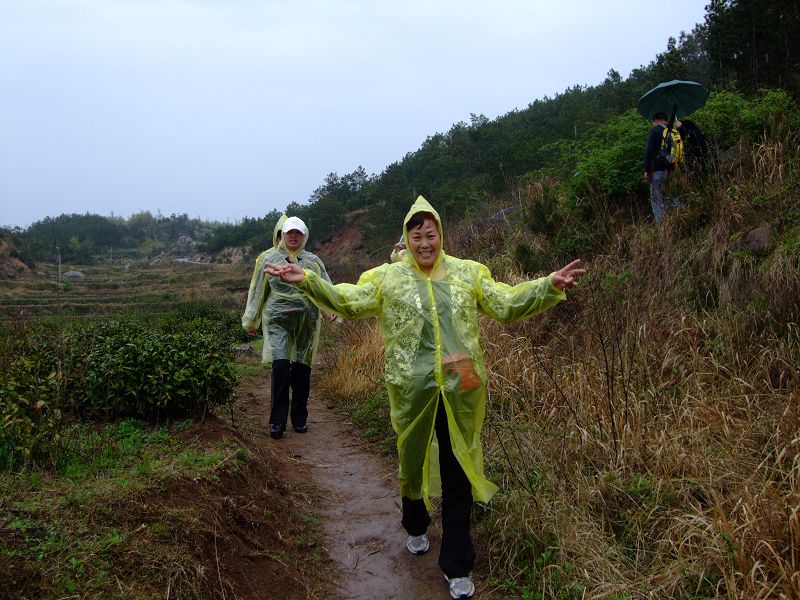 [天台驴友俱乐部]活动之-----走古道.赏油菜花.登莲花峰顶