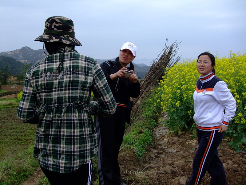 [天台驴友俱乐部]活动之-----走古道.赏油菜花.登莲花峰顶