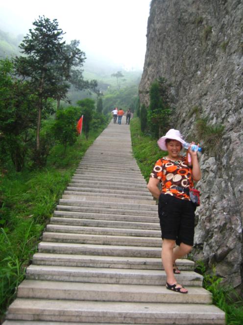 乐清市“中雁杯”登山比赛掠影