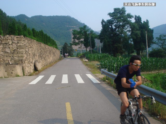 6月13日骑行雷峰西岭
