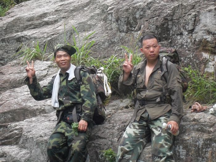十八潭五人行记
