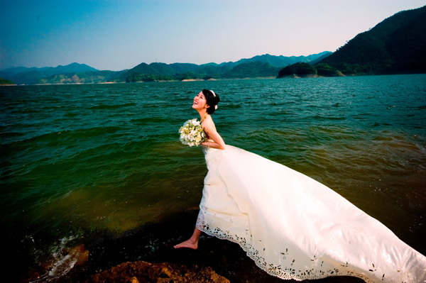 湖影夏季天姥山------沃州湖 婚纱照片欣赏
