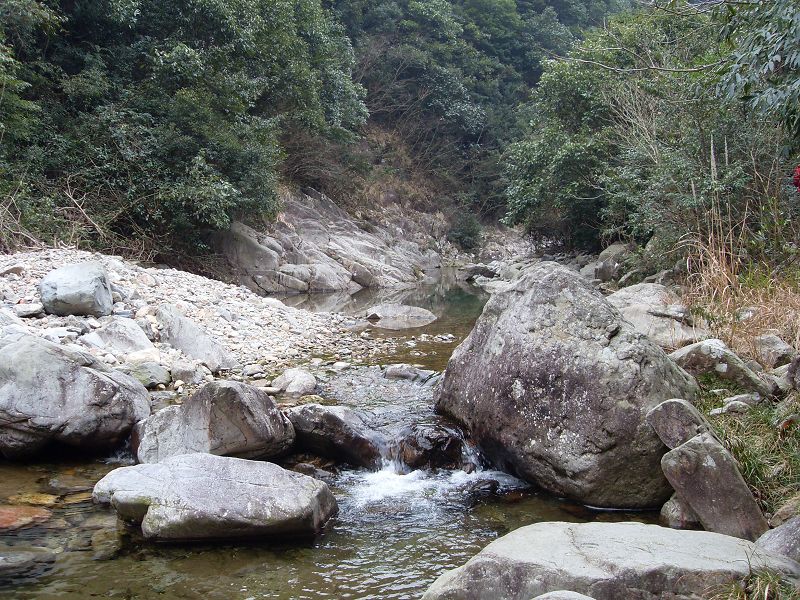 激情穿越湫水大峡谷