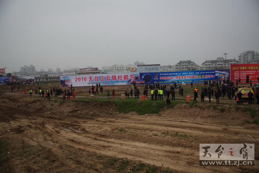 2010天台山汽车场地越野车王争霸赛PP欣赏
