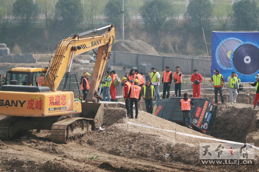 2010天台山汽车场地越野车王争霸赛PP欣赏