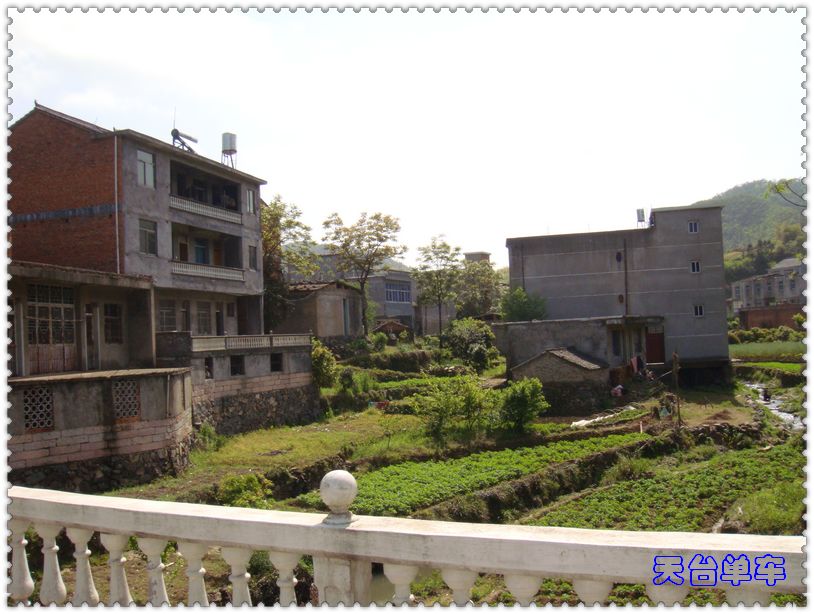 现代建筑.jpg