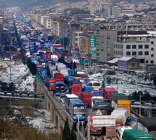 P1380551大雪造成白鹤大堵车.jpg